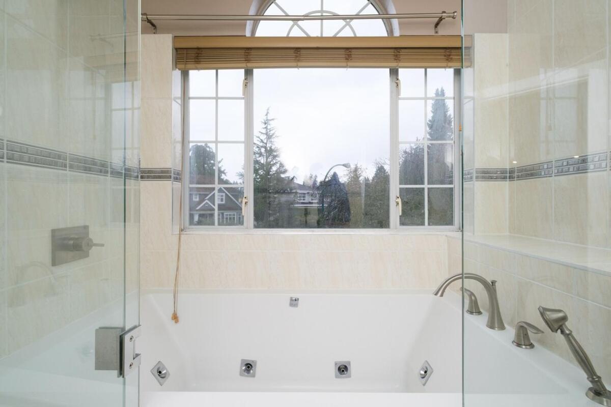 Spacious 4Br W Ensuites Mins To Downtown Yvr Ubc Vancouver Buitenkant foto