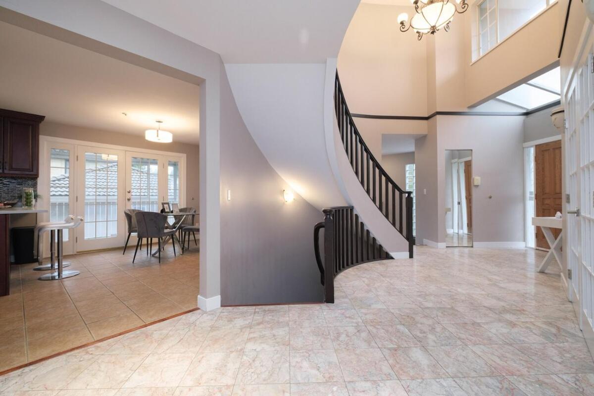 Spacious 4Br W Ensuites Mins To Downtown Yvr Ubc Vancouver Buitenkant foto