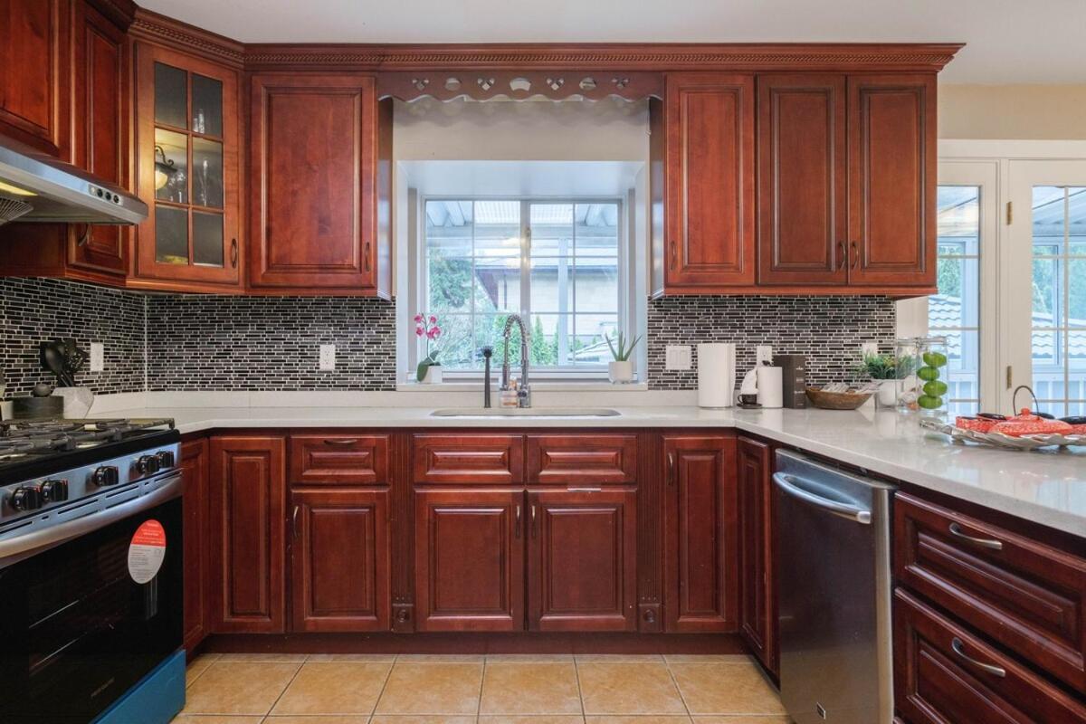 Spacious 4Br W Ensuites Mins To Downtown Yvr Ubc Vancouver Buitenkant foto